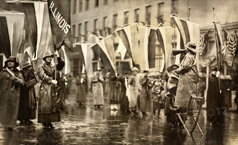 Suffragists protesting