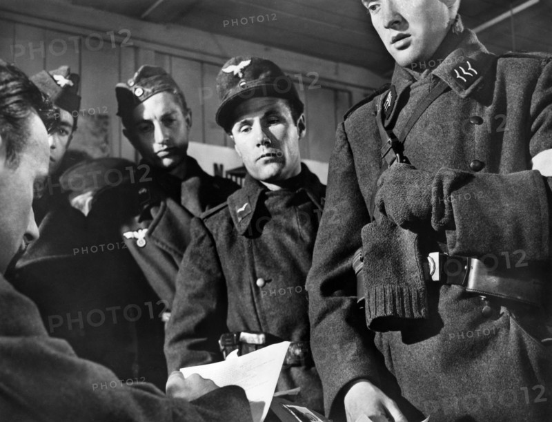 Oskar Werner (right)