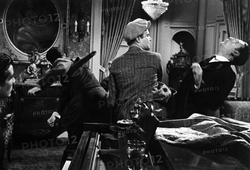 Ray Danton (at piano)