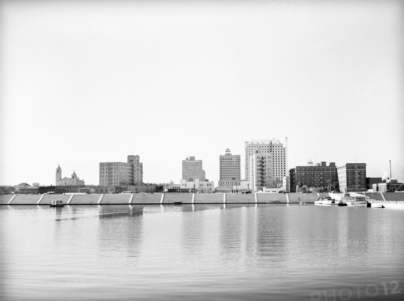 Business district with newly constructed seawall in foreground, Corpus Christi, Texas, USA, Russell Lee, U.S. Farm Security Administration
