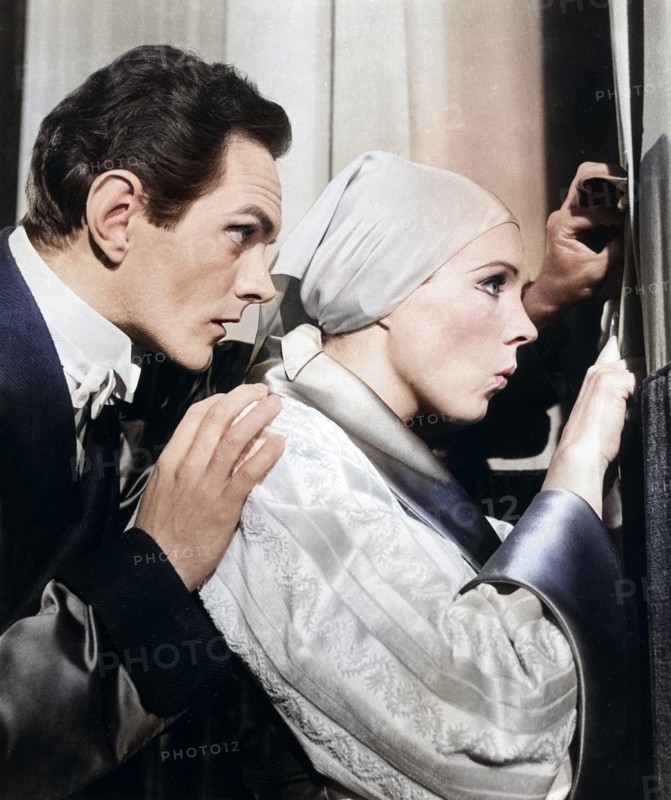 Garrett Lewis, Julie Andrews, on-set of the film, "Star!", 20th Century-Fox, 1968
