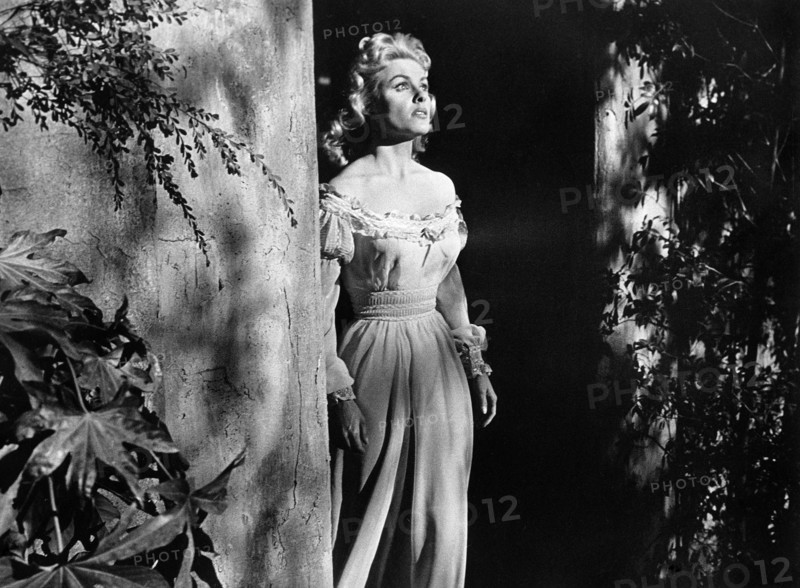 Kathleen Crowley, on-set of the film, "Curse Of The Undead", Universal Pictures, 1959