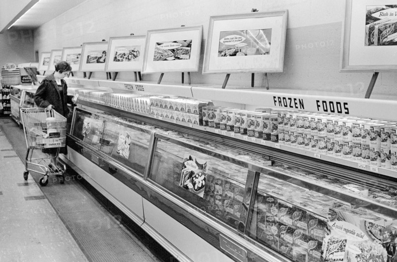 Woman shopping in supermarket, Thomas J. O'Halloran, U.S. News & World Report Magazine Photograph Collection, 1957