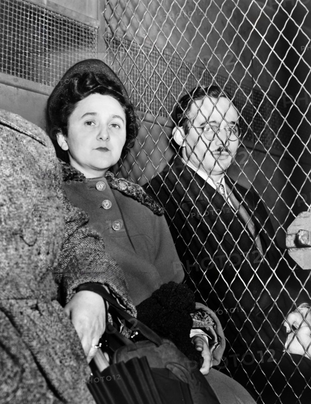 Ethel and Julius Rosenberg, separated by heavy wire screen as they leave U.S. Court House after being found guilty of espionage by jury, New York City, New York, USA, Roger Higgins, New York World-Telegram and the Sun Newspaper Photograph Collection, March 1951