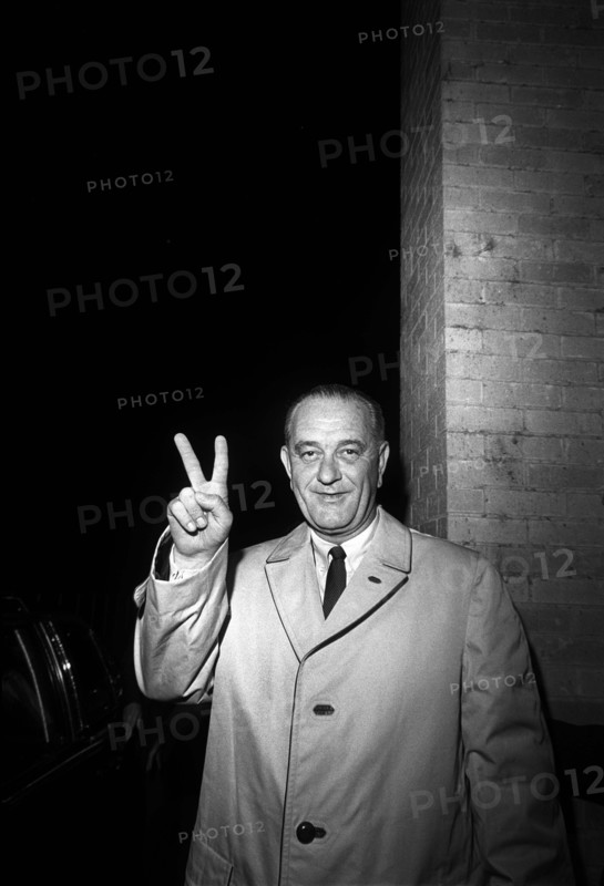 U.S. President Lyndon Johnson giving victory sign on election night, Driskill Hotel, Austin, Texas, USA, Cecil Stoughton, November 3, 1964