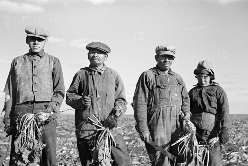 Mexican sugar beet workers,  East Grand Forks, Minnesota, USA, Russell Lee, U.S. Farm Security Administration, October 1937