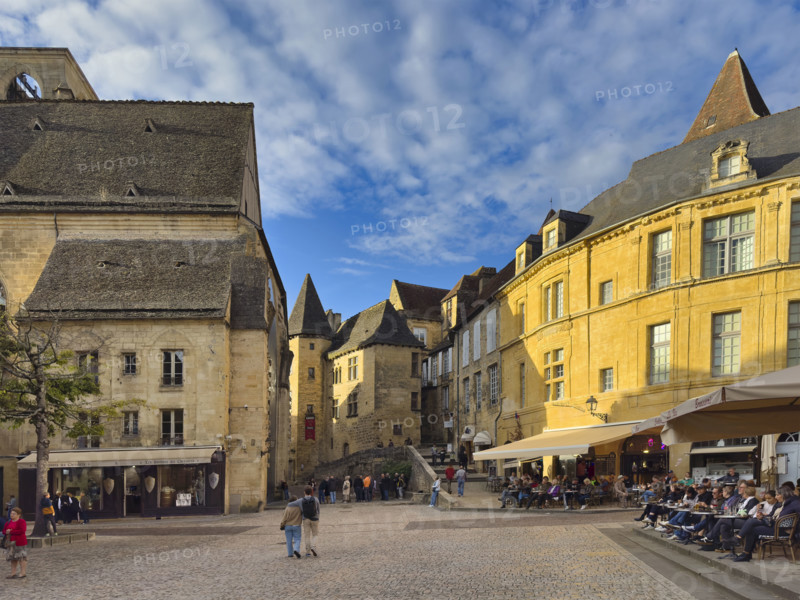 Old town square, Sarlat-la-Caneda, Dordogne, France