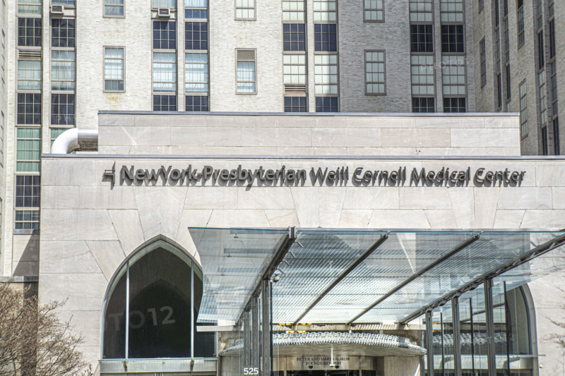 New York-Presbyterian / Weill Cornell Medical Center, building exterior entrance, 525 East 68th Street, New York City, New York, USA