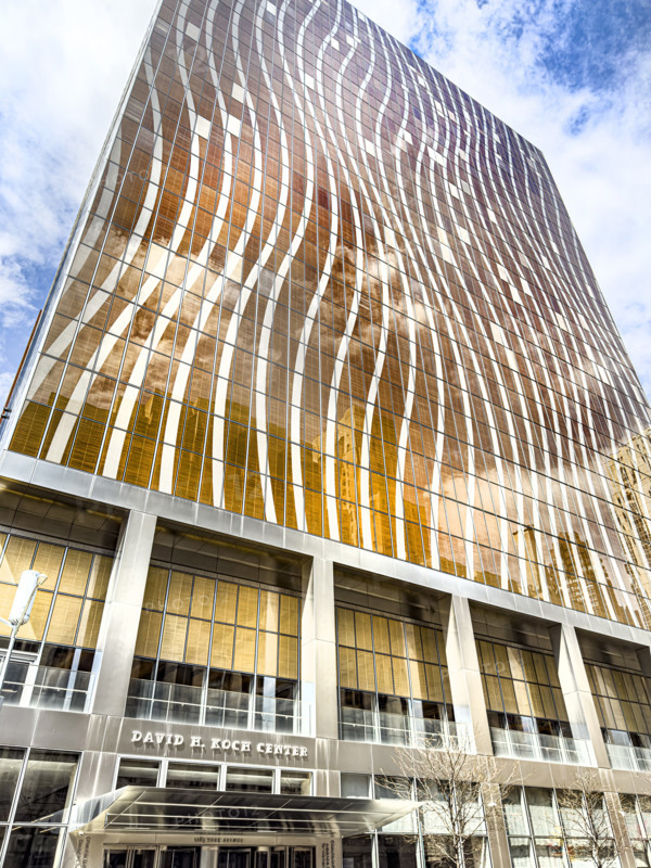 New York-Presbyterian David H. Koch Center, building exterior, 1283 York Avenue, New York City, New York, USA
