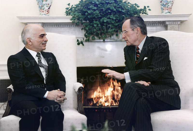 U.S. President George H.W. Bush meeting with King Hussein of Jordan in the Oval Office, White House, Washington, D.C., USA, Susan Biddle, White House photographer, March 12, 1992