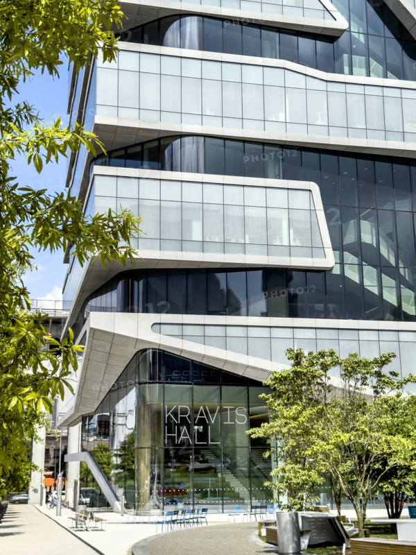 Henry R. Kravis Hall, building exterior, Columbia University Business School, Columbia University, Manhattanville Campus, 665 West 130th Street, West Harlem, Manhattan, New York City, New York, USA