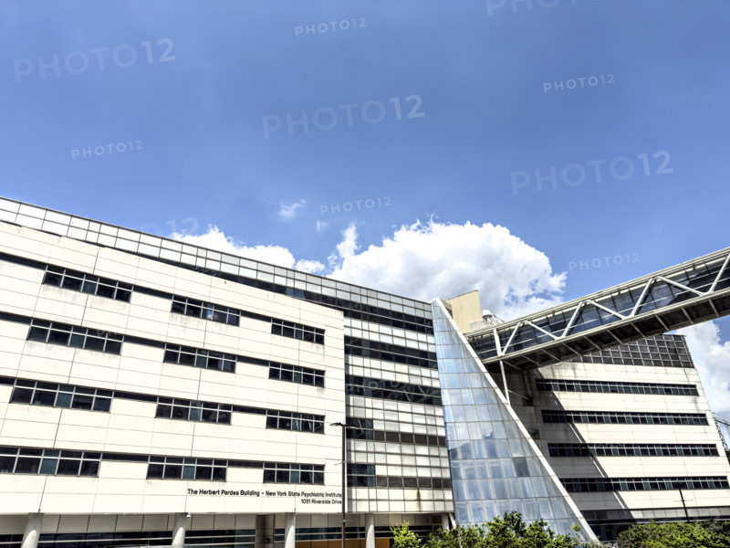 Herbert Pardes Building, building exterior, New York State Psychiatric Institute, Columbia University Irving Medical Center, 1051 Riverside Drive, Washington Heights, Manhattan, New York City, New York, USA