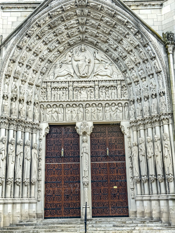 Riverside Church, building exterior detail, archivolts above front entrance, Morningside Heights, Manhattan, New York City, New York, USA