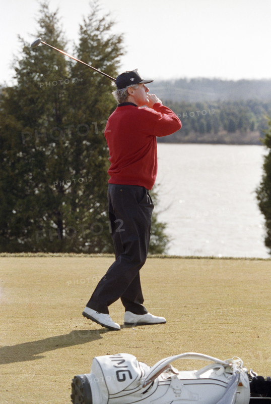 U.S. President Bill Clinton playing golf, Trent Jones Golf Club, Gainesville, Virginia, USA, Sharon Farmer, White House photographer, March 7, 1993