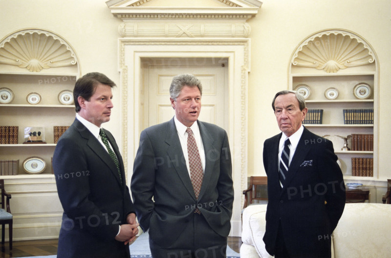U.S. President Bill Clinton, U.S. Vice President Al Gore and U.S. Secretary of State Warren Christopher in Oval Office of the White House before Egyptian President Hosni Mubarak visit, Washington, D.C., USA, Bob McNeely, White House Photographer, April 6, 1993
