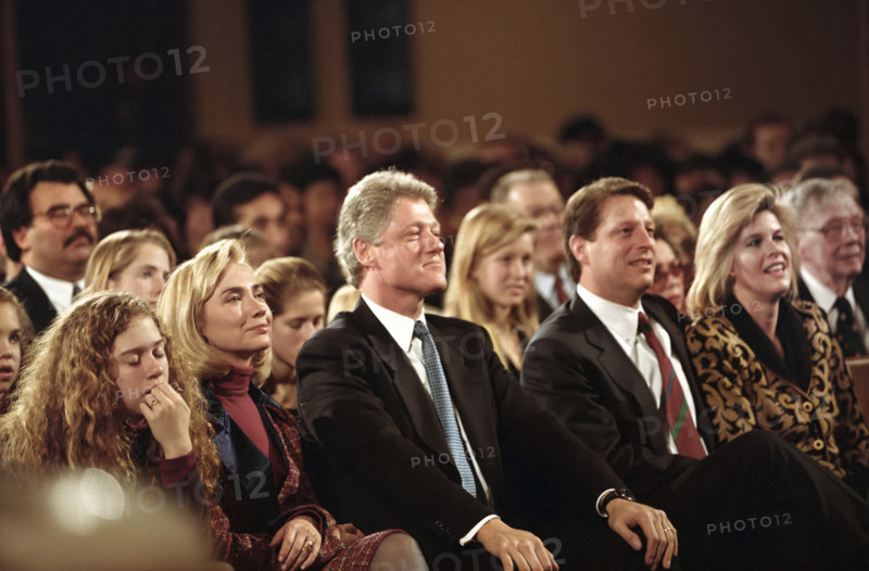 Chelsea Clinton, U.S. President-elect Bill Clinton, Hillary Rodham Clinton, U.S. Vice President-elect Al Gore and Mary Elizabeth "Tipper" Gore attending morning service, African Methodist Episcopal Metropolitan Church, Washington, D.C., USA,  Bob McNeely, White House Photographer, January 20, 1993