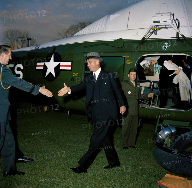 U.S. Vice President Lyndon Johnson being greeted upon his return from his trip to Senegal, Washington, D.C., USA, Robert Knudsen, White House Photographs, April 7, 1961