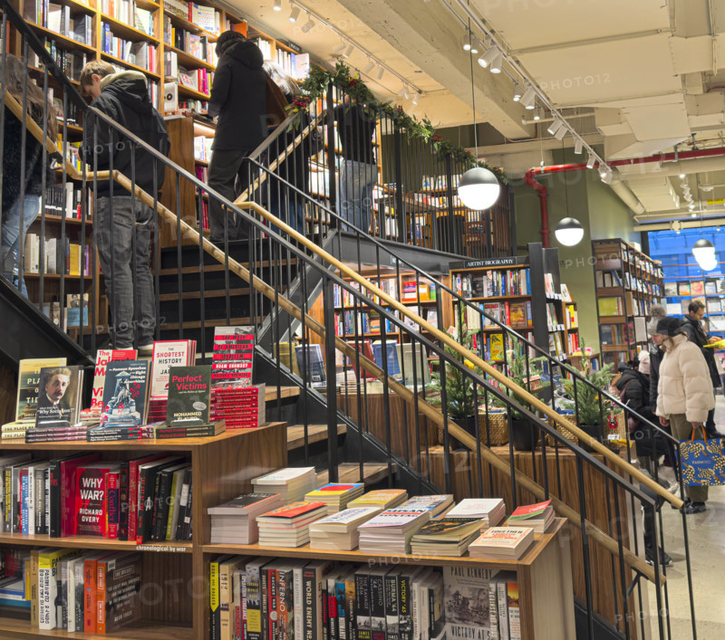 Customers in bookstore, Soho, Manhattan, New York City, New York, USA