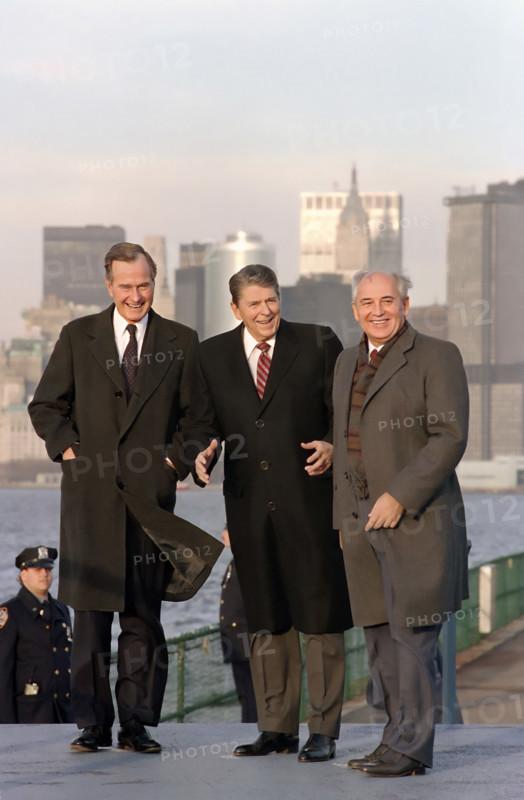 U.S. President Ronald Reagan and U.S. Vice President/U.S. President-elect George H.W. Bush with Soviet General Secretary Mikhail Gorbachev, Governors Island, New York City, New York, USA, President Ronald Reagan White House Photographic Office, December 7, 1988