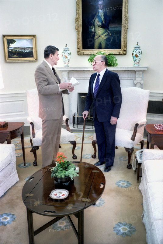 U.S. President Ronald Reagan meeting with Israeli Prime Minister Menachem Begin of Israel in the White House Oval Office, Washington, D.C., USA, President Ronald Reagan White House Photographic Office, June 21, 1982