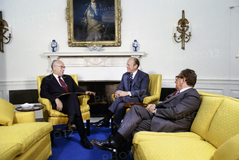 U.S. President Gerald R. Ford meeting with Soviet Union Ambassador Anatoly Dobrynin and U.S. Secretary of State Henry Kissinger in the White House Oval Office, Washington, D.C., USA, Gerald R. Ford White House Photographs, August 14, 1974