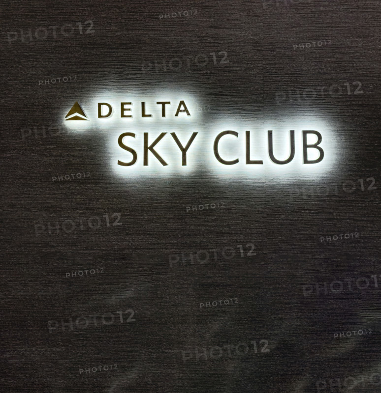 Delta Sky Club, interior wall detail, Delta Airlines, Fort Lauderdale-Hollywood International Airport, Fort Lauderdale, Florida, USA