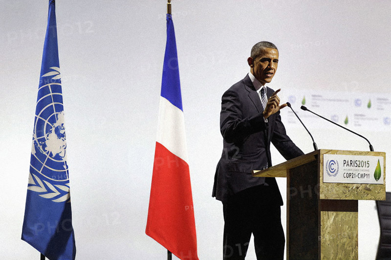 U.S. President Barack Obama delivering remarks during United Nations Framework Convention on Climate Change (COP21), Parc des Expositions du Bourget, Le Bourget, Paris, France, Pete Souza, Office of White House Photography, November 30, 2015