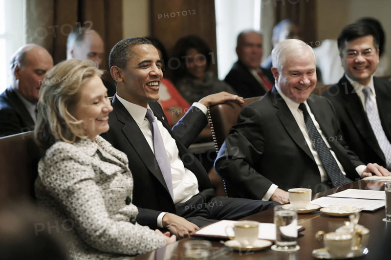 U.S. President Barack Obama with U.S. Secretary of State Hillary Rodham Clinton, U.S. Defense Secretary Robert Gates, U.S. Commerce Secretary Gary Locke during cabinet meeting in the White House Cabinet Room, Washington, D.C., USA, Pete Souza, Office of White House Photography, May 3, 2011
