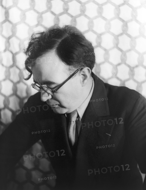 Carlos Cha´vez (1899-1978), Mexican composer, conductor, music theorist, educator, journalist, and founder and director of the Mexican Symphonic Orchestra, half-length portrait, Carl Van Vechten, 1937