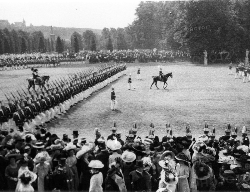 Military review, Berlin