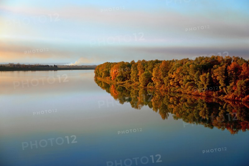 Le Rhône vers Avignon, Vaucluse