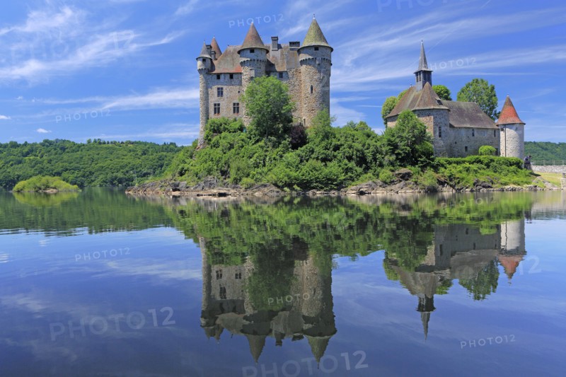 Le Château de Val, Cantal