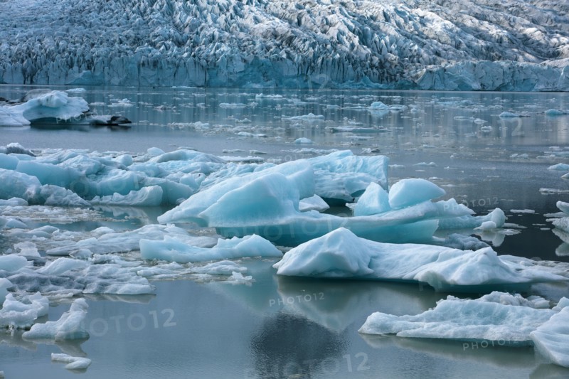 Iceland, Breidamerkurjökull glacier and Jökulsárlón lagoon