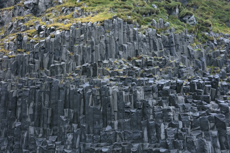 Islande, Vik, falaise de Reynisdrangar, les orgues basaltiques