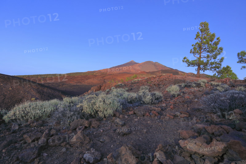Coucher du soleil sur le volcan du Teide, île de Tenerife