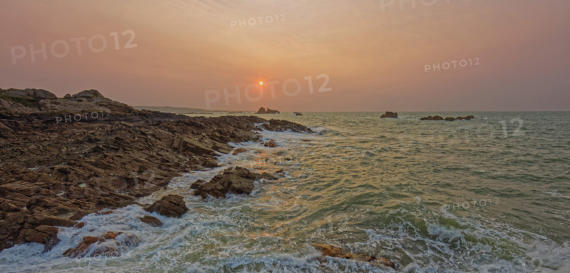 Sunset over the Pointe de Jardeheu