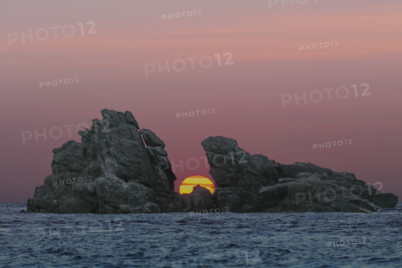 Sunset over the Pointe de Jardeheu