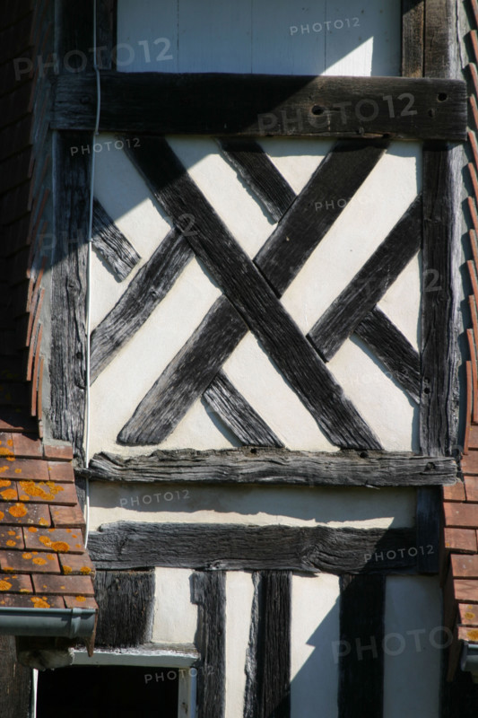 France, Basse Normandie, calvados, calvados, pays d'auge, detail colombage, pans de bois, habitat traditionnel,