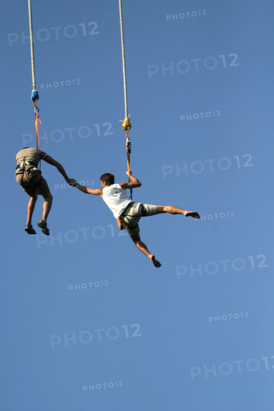 France, Basse Normandie, Calvados, bocage, viaduc de la Souleuvre, saut a l'elastique, bunjy, aj hackett, aventure,