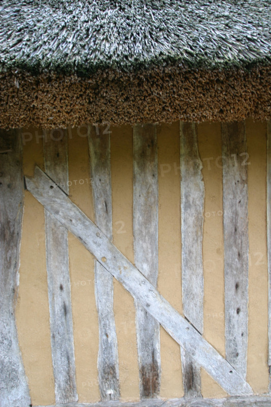 France, Haute Normandie, eure, saint sulpice de grimbouville, circuit de l'anguille, habitat traditionnel, colombages, pans de bois, torchis, chaume, chaumiere,
