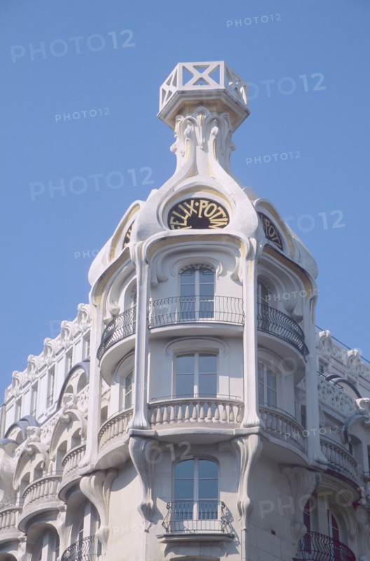 Building 140 rue de Rennes, Paris