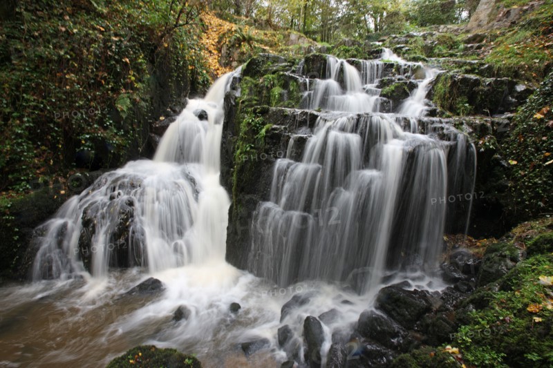 France, Normandie, Manche, Mortain, la petite cascade, rochers, eau, hiver,