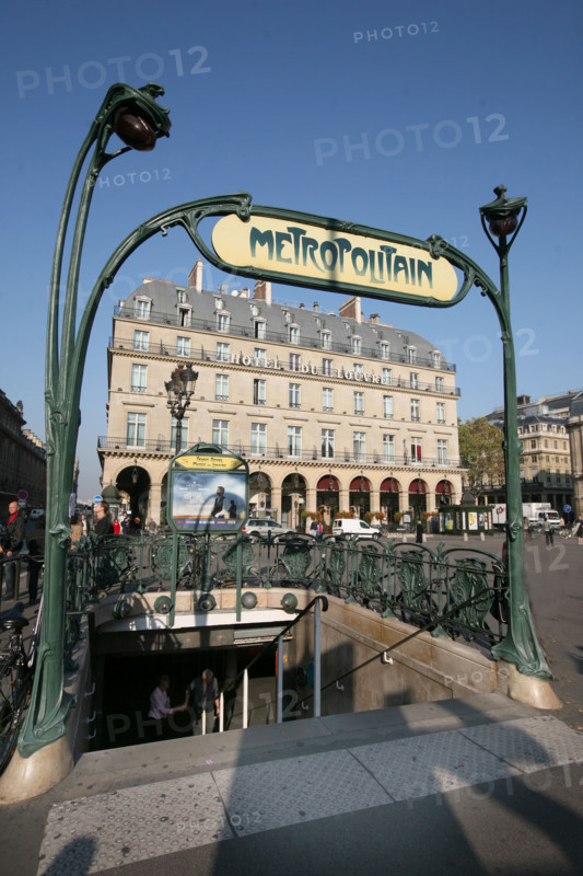 Entrance of the Paris Métro