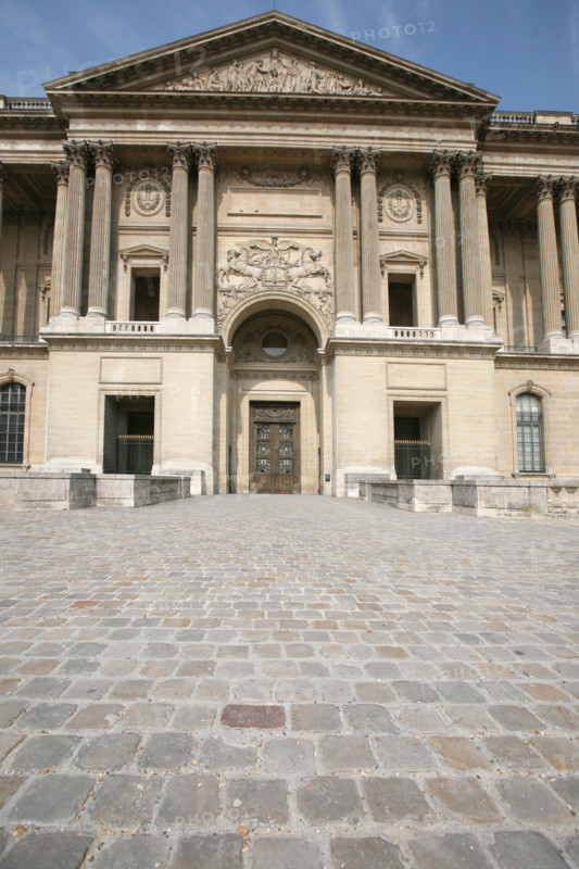 France, Paris 1e, musee du louvre, pavillon, paves, 
entree rue de l'amiral de coligny