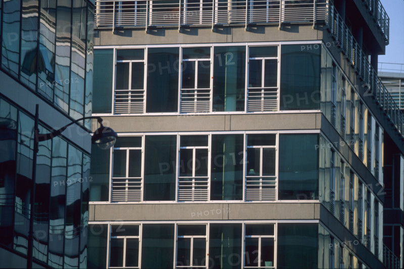 France, Paris 13e, quartier bibliotheque, nouveaux immeubles avenue de france, fenetres, architecture,