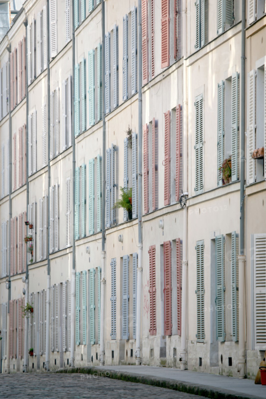 France, Paris 14e, boulevard Raspail, cite d'enfer, maisons