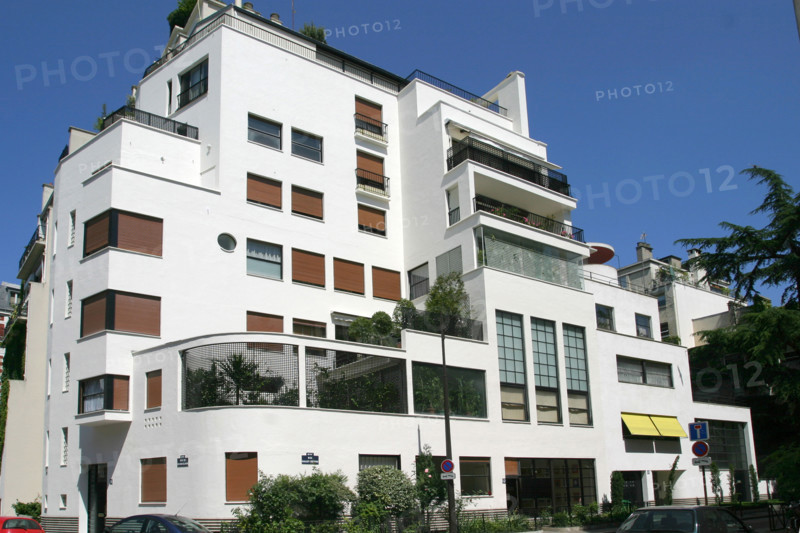 France, paris 16e, rue Mallet Stevens, rue lotie par l'architecte Robert Mallet-Stevens, rue privee, hotel particulier, art deco,