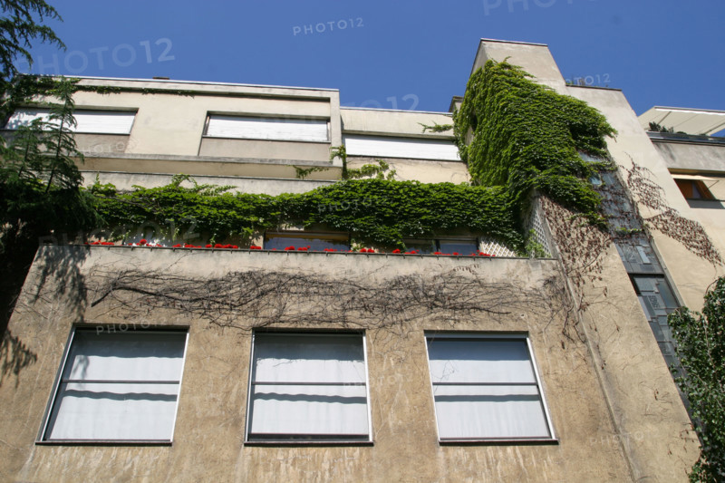 France, paris 16e, rue Mallet Stevens, rue lotie par l'architecte Robert Mallet-Stevens, rue privee, hotel particulier, art deco,