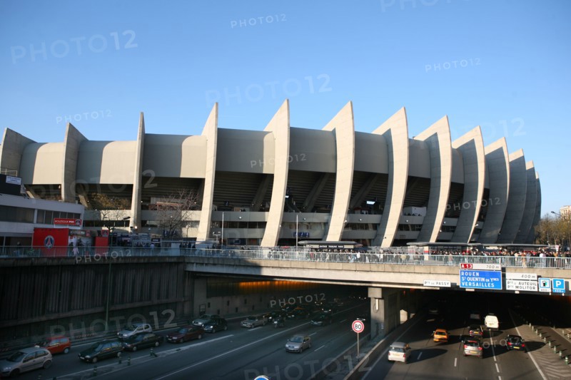 France, paris 16e, stade du parc des princes, architecte roger taillibert, boulevard peripherique,