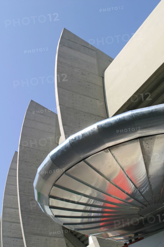 France, paris 16e, parc des princes, architecte roger taillibert, beton, 1972,